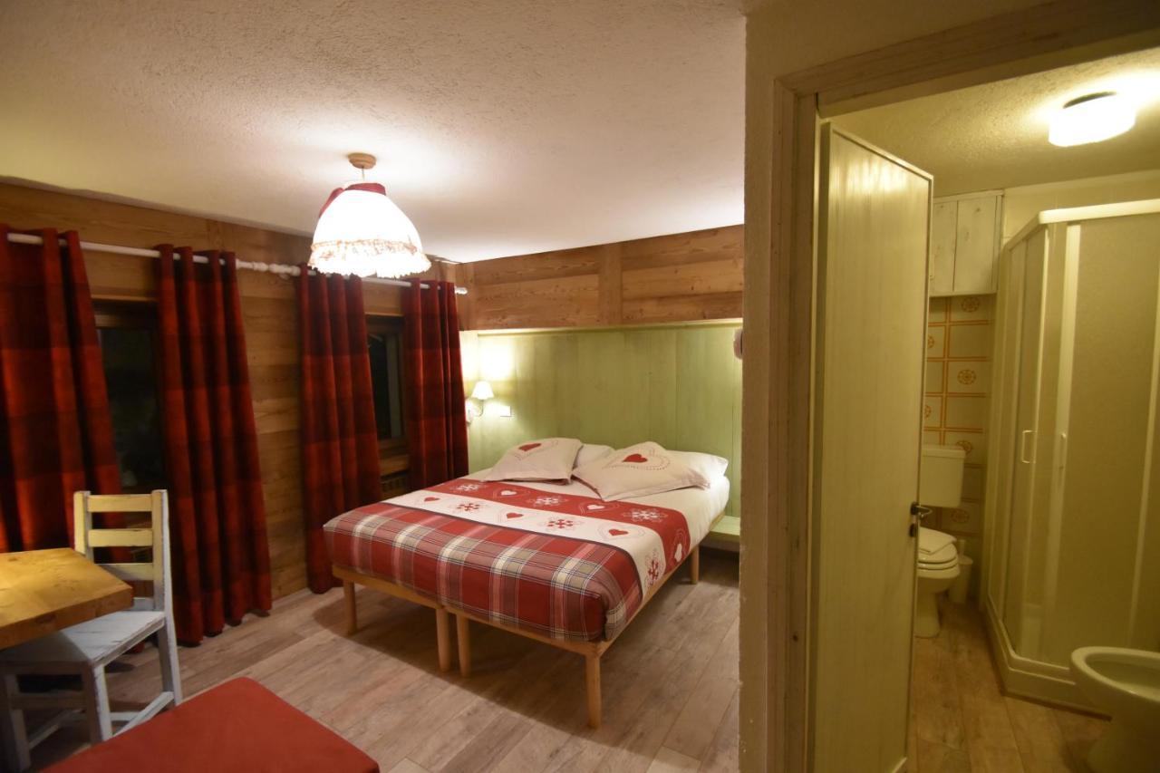 קונייה Hotel Petit Dahu - Chambres Et Restaurant מראה חיצוני תמונה
